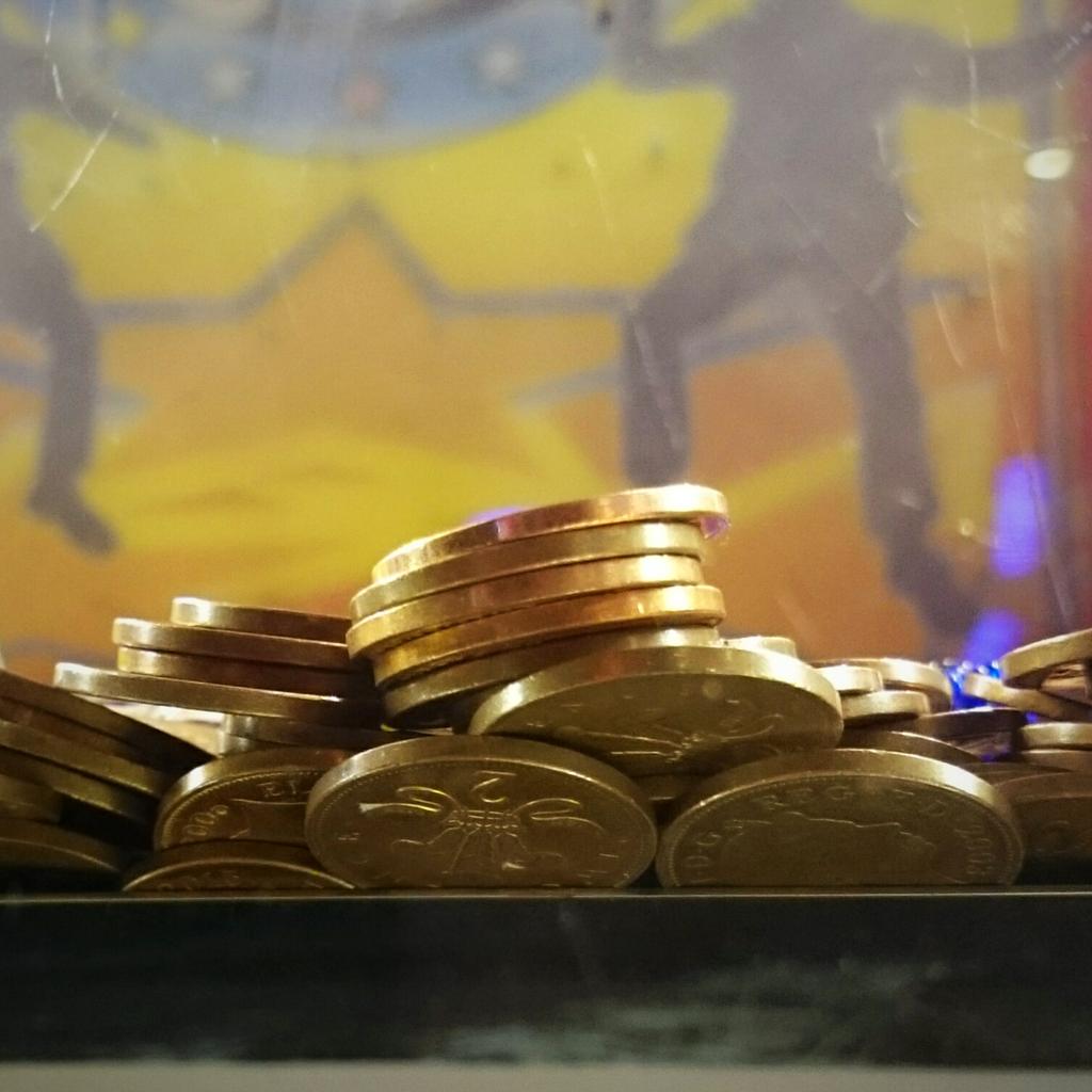 WightHot's tweet image. Just one more 2p should dislodge this muthaload. #SlotsOfFun #VisitSandown