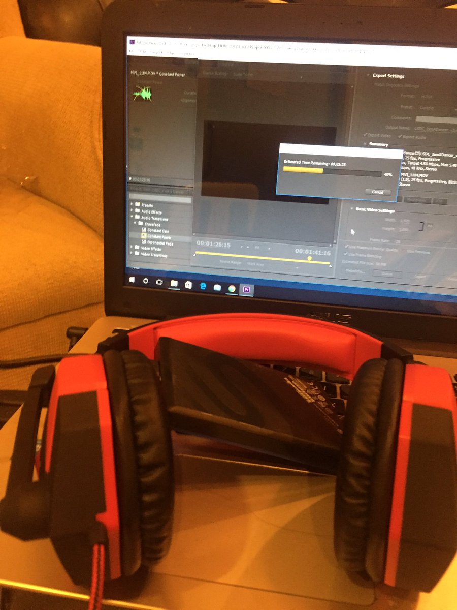 _AngeloVillegas's tweet photo. And for the second year in a row, I can't watch the Battle happening in #HHDC2017 😭😭
#InUnison #VideoLyf #EditLyf #Life https://t.co/cRDmZoFinA