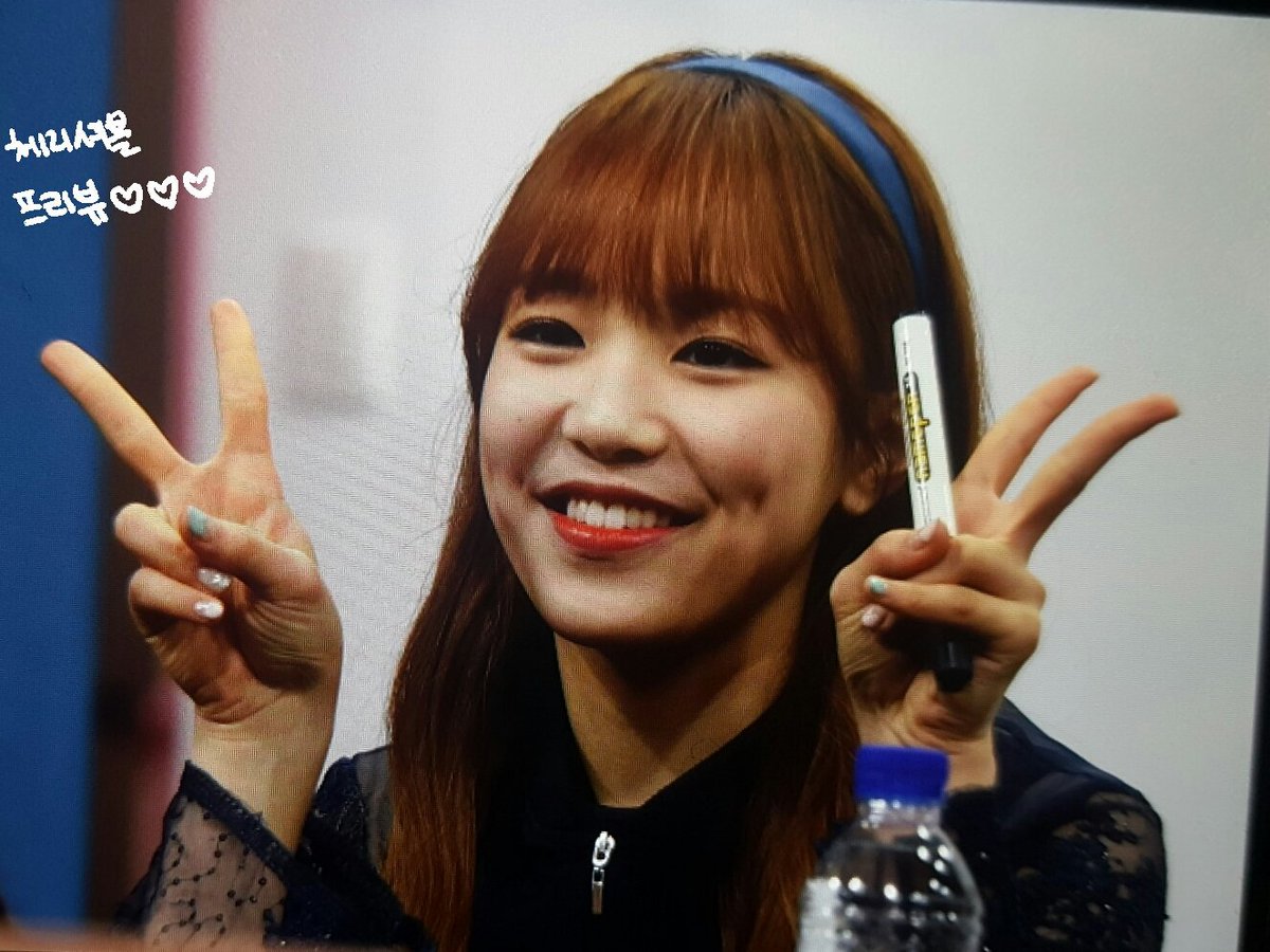 20000828net's tweet photo. 170205 대전 팬사인회 #에이프릴 #레이첼 프리뷰

@APRIL_DSPmedia #Rachel #APRIL #성나연

💞💞 https://t.co/N5bMCu3q7y