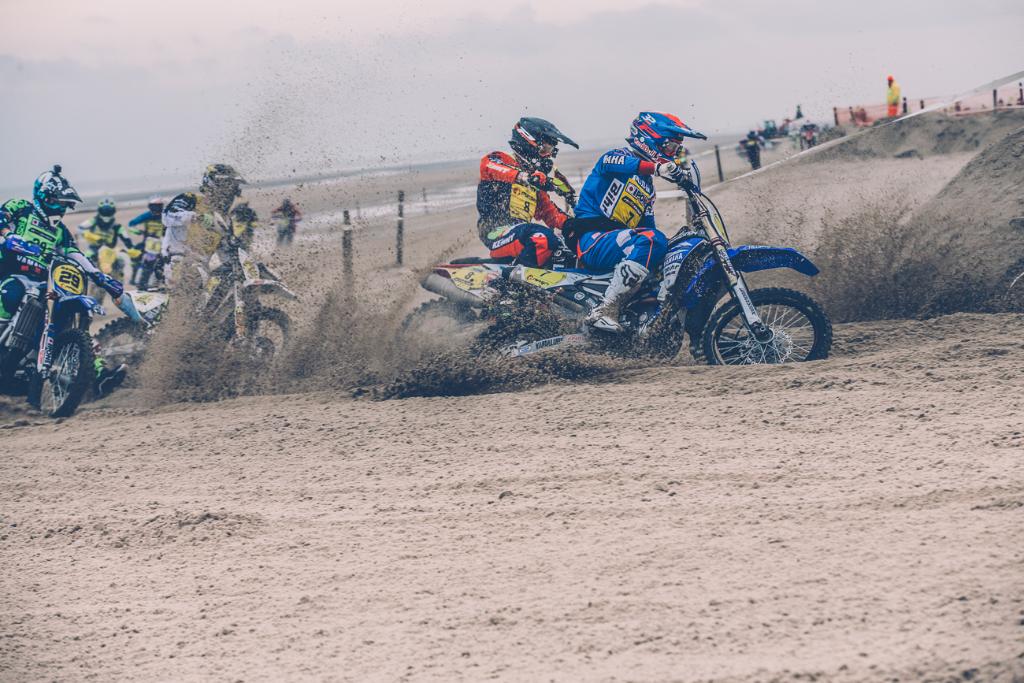 .<a href="/Milkopotisek/">MP32</a> à l'attaque de l'#Enduropale2017 ! 🏍 💨
