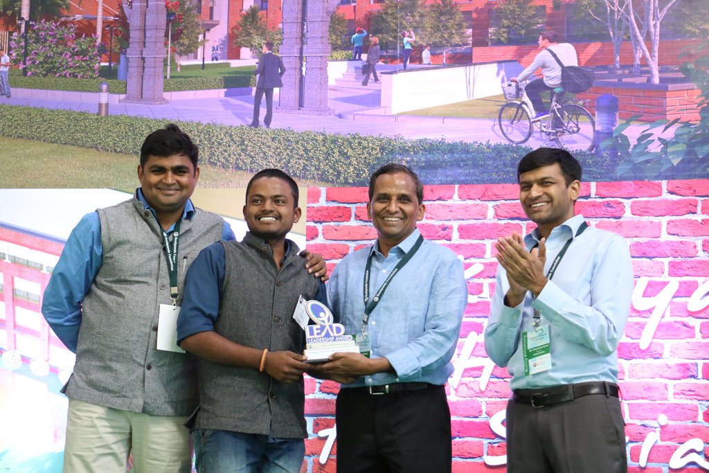 dcseLEAD's tweet photo. LEADer Harish received Best LEADER award for his innovative project.

#LEADSummit2017 https://t.co/uaeRfdjthL