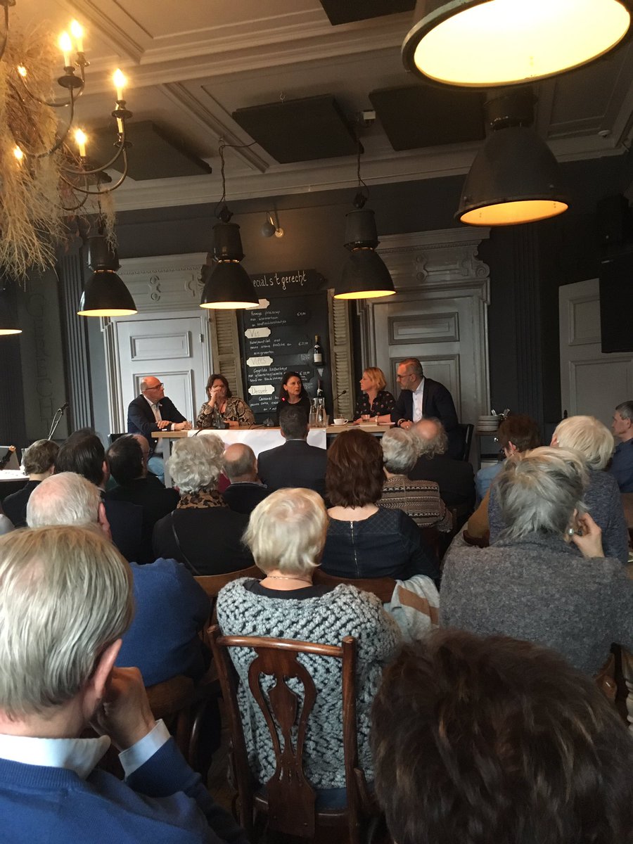 Aukje, Antje en Christa kandidaten 2e kamer nu bij ons <a href="/devoorbeschouw1/">De Voorbeschouwing</a>