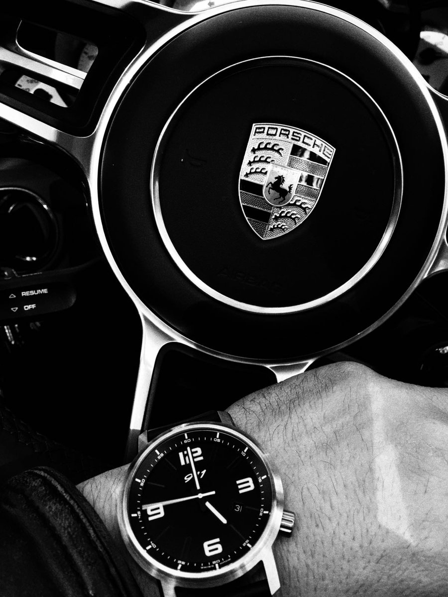 jcgrestaurante's tweet photo. Detallazos que te alegran la semana @MarbellaPorsche @club_porsche @davidcreativity https://t.co/vzpe9gX25E