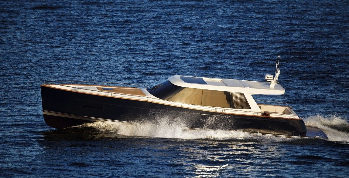 LuxurySails's tweet photo. Holenderska jakość zamknięta w 15 metrach piękna. https://t.co/LIrEjcrw68 #jacht https://t.co/A9Ry83QvLp