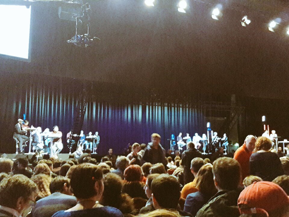 Dans quelques minutes, c'est parti pour l'#Holochon ! 
#CantStenchonTheHolochon