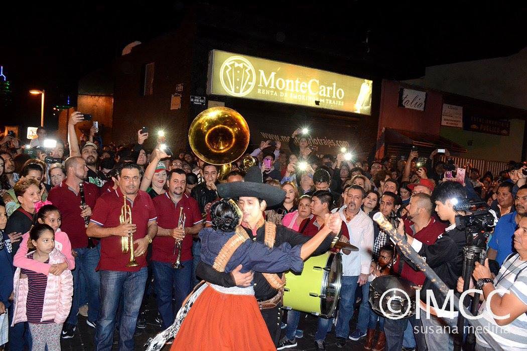 Sectur_Sinaloa's tweet photo. Un éxito la 1a Callejoneada realizada ayer en #Culiacán. Hoy a las 21:00 horas será la 2a. desde el Parque Las Riberas Fotos: Susana Medina https://t.co/QvICuFofpA