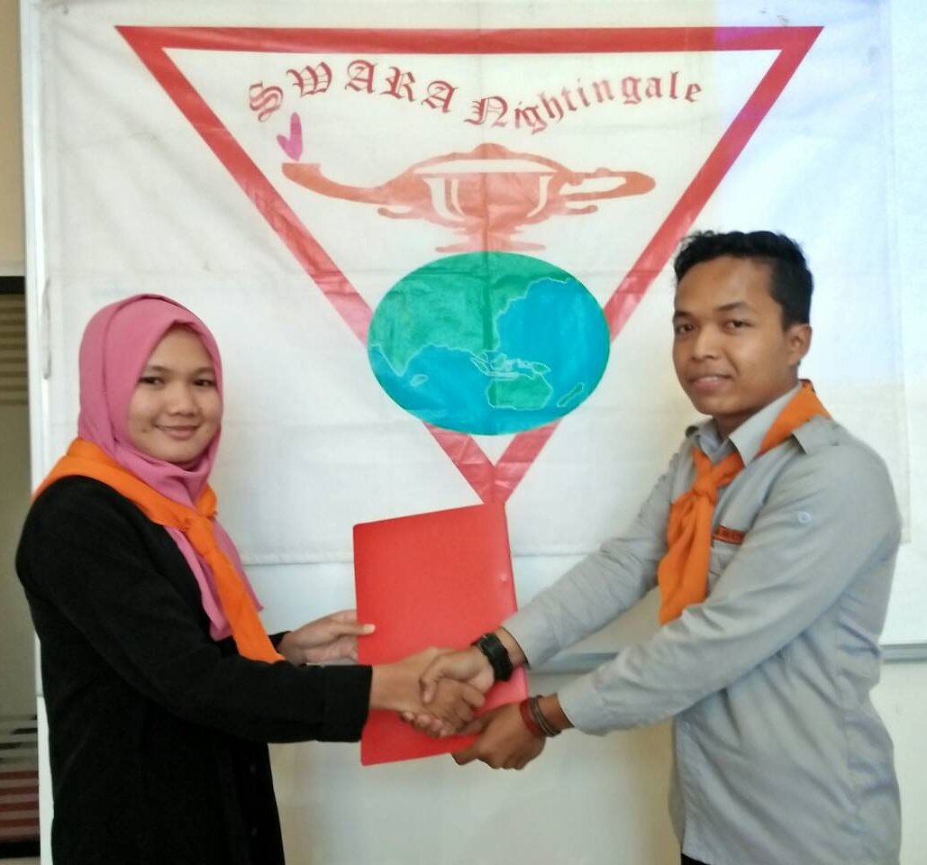 Selamat atas terpilihnya :
Siti Sarah Nurfalah 
NRA:137-SN-XIV-16
Sebagai Ketua Umum SWARA Nightingale Fkep Unand periode 2017/2018
Lestari!