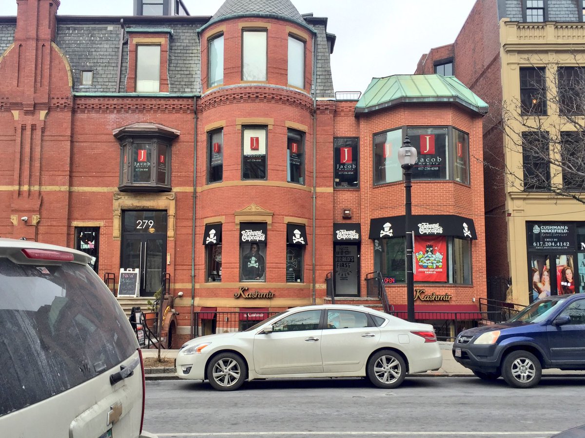 Johnny Cupcakes (JohnnyCupcakes) Twitter