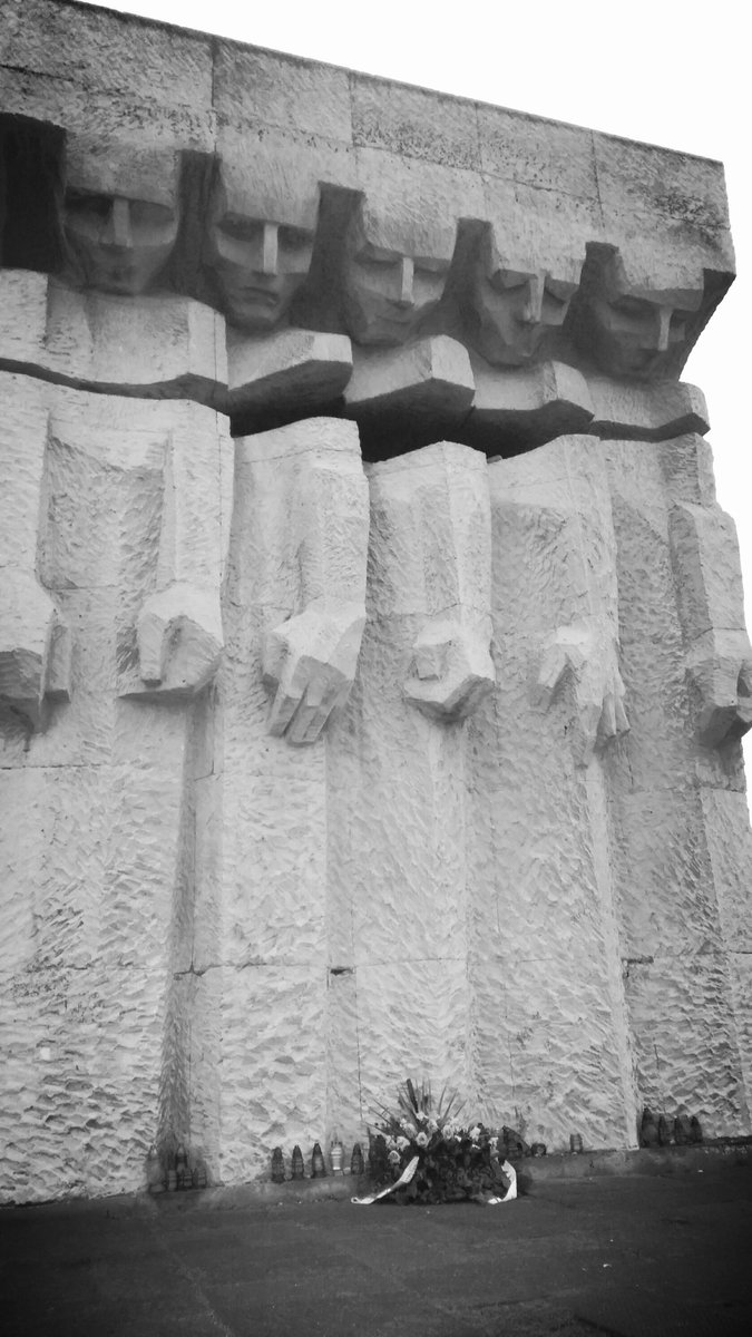 kimdegroof's tweet photo. We will never forget what happend here... #KLPlaszow #concentrationcamp  #holocaustremembrance #neveragain https://t.co/yrBSib76qx
