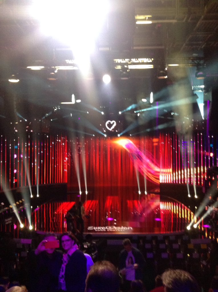 eurovisionfrnet's tweet photo. #EFRLive : Arrivé sur le Plateau du Studio 1! #Eurovision @srfesc @SRF 🇨🇭🇺🇦🇪🇺 https://t.co/S6xvt6fcRK
