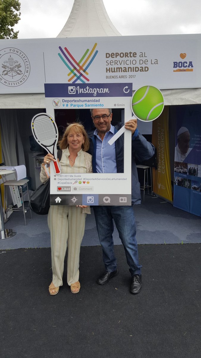 DHumanidad's tweet photo. Marcelo Y Beba Bellini pasaron x el stand #DeportexHumanidad #CopaDavis @BOCASocialcabj https://t.co/rhknh4zt2j