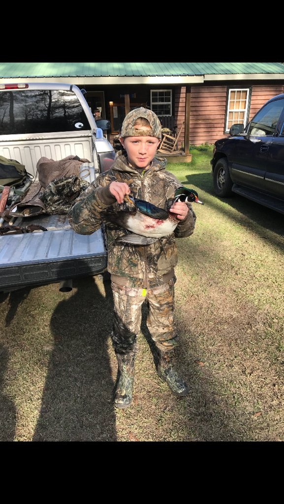 Emu9599Mitchell's tweet photo. My dog makes his first kill. Thanks Nick for taking him.  He had a great time. https://t.co/ek58PKbxW3