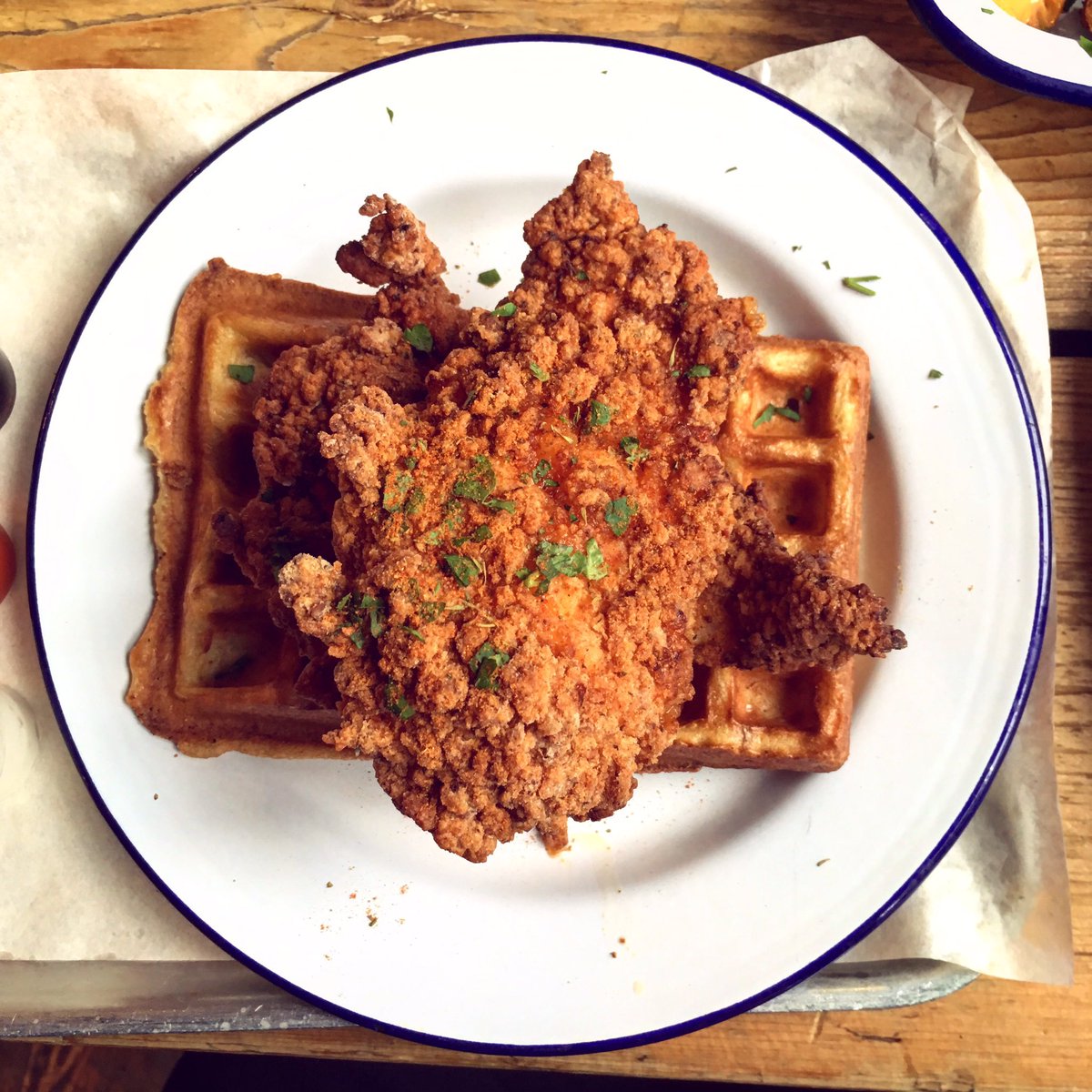 getscoffers's tweet photo. Seriously good food this weekend at @CinCinUK and @littlebluesmoke at @7StarsBtn 😋#brighton #foodporn #foodie https://t.co/i4WsgfZOyK