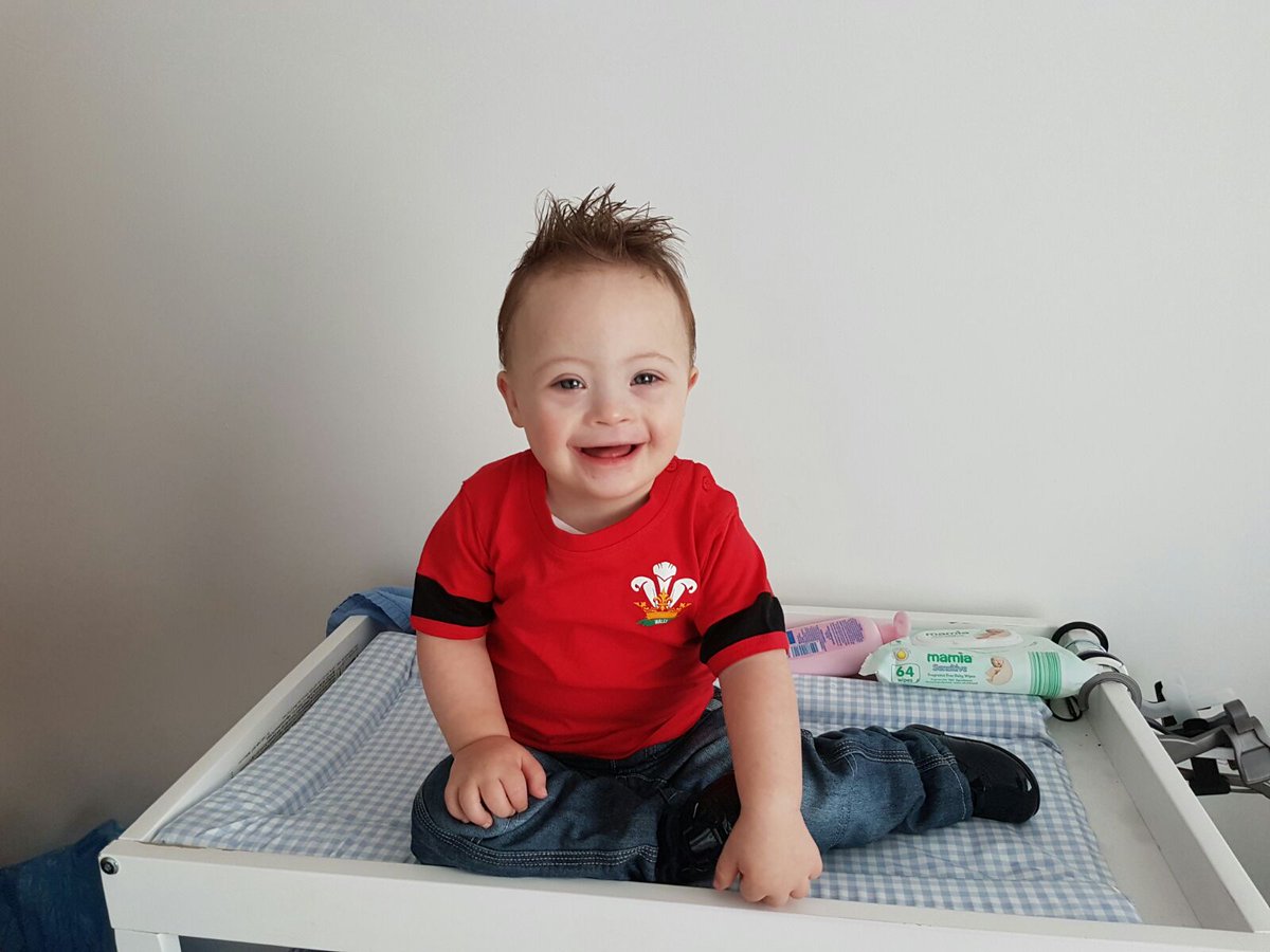 Paul_Fitness84's tweet photo. Little one ready for the game. 🏉 https://t.co/dmaR5c0HAr