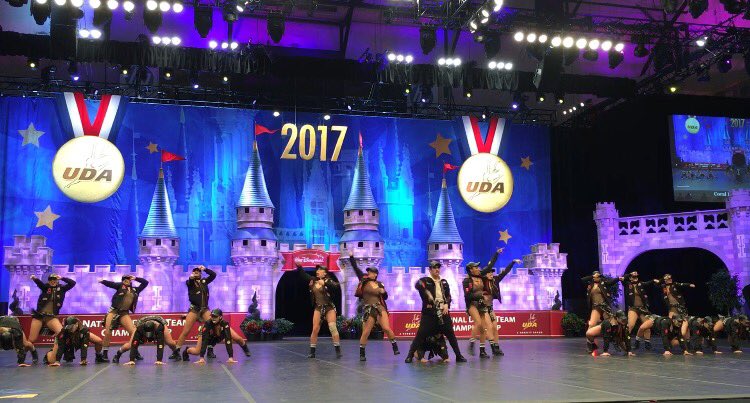 Loving the stylized routine executed from Coral Reef HS! There's more where that came from in Large Varsity HH Finals! #UDAnationals