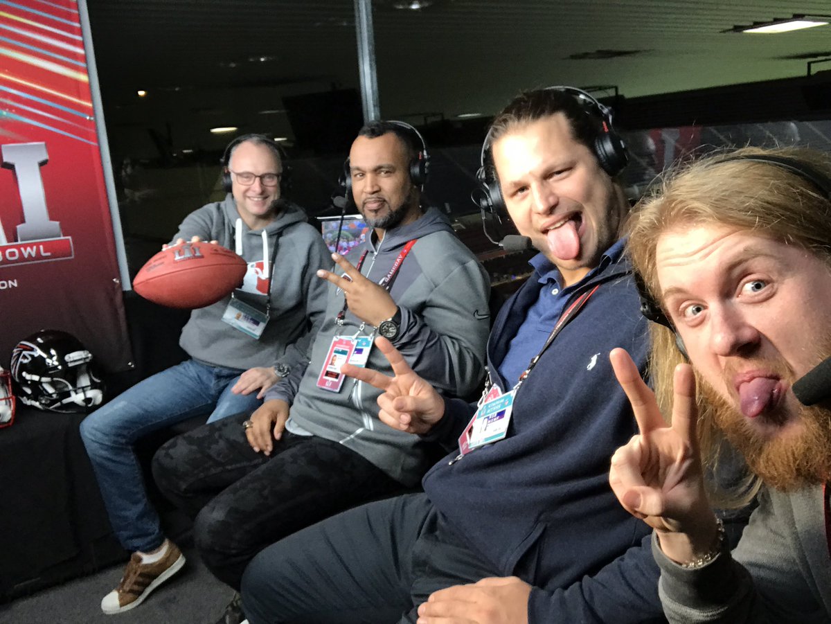 Icke41's tweet photo. #ranSB51 Gameday Baby 😍🎉😍
Patriots - Falcons, Super Bowl 51 es wird ein Fest @NFLDeutschland! Ab 22:55 Uhr in @sat1 mit den verrückten ✔️🎉👍🏼 https://t.co/sLqpVp7g2L
