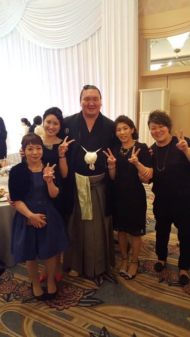 愛ちゃん めちゃめちゃ綺麗 福原愛がディズニー結婚披露宴 吉田沙保里や白鵬らが画像続々アップ ハフポスト News