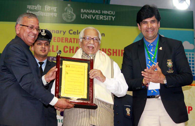 VCofficeBHU's tweet photo. Chief Guest of the occasion Shri Ram Naik Ji, Hon'ble Governor Uttar Pradesh, presided over by Prof. G.C. Tripathi VC, BHU https://t.co/OCwmVtzlfB
