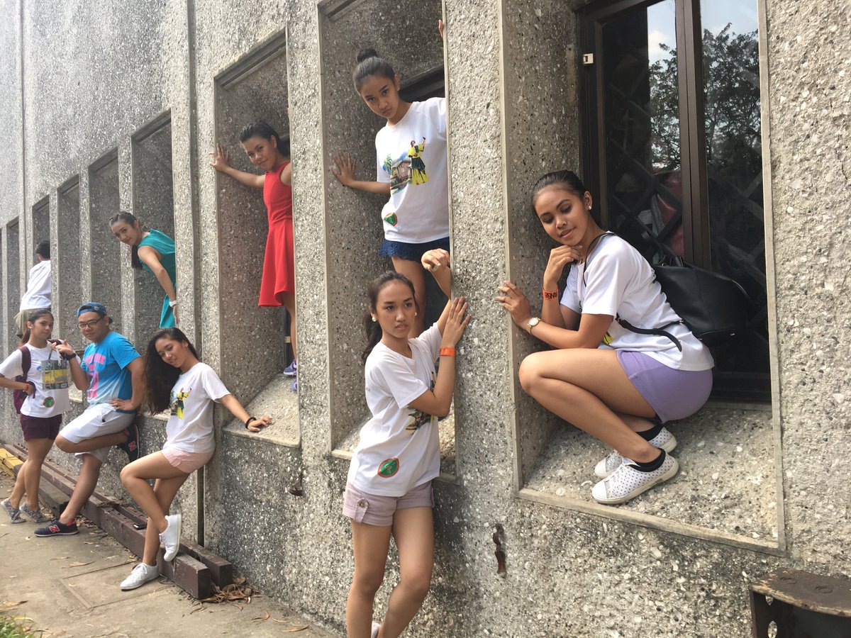 espwet's tweet image. Tired but fun day! 😋#pasinaya2017