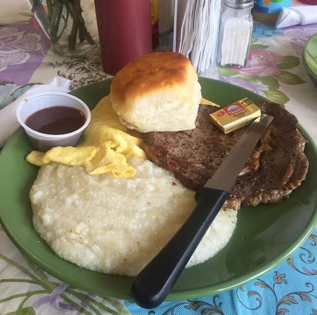 cafejeanpierre's tweet photo. This is how we kick off Sundays. https://t.co/XceZf0rs9n