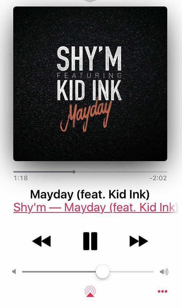 laura_guinet_'s tweet photo. J'adore ton nouveau single ma @shymofficiel je m'en lasse pas 💙💙💙
#QueenShymIsBack #MayDay2017 https://t.co/pqFHoWr39m