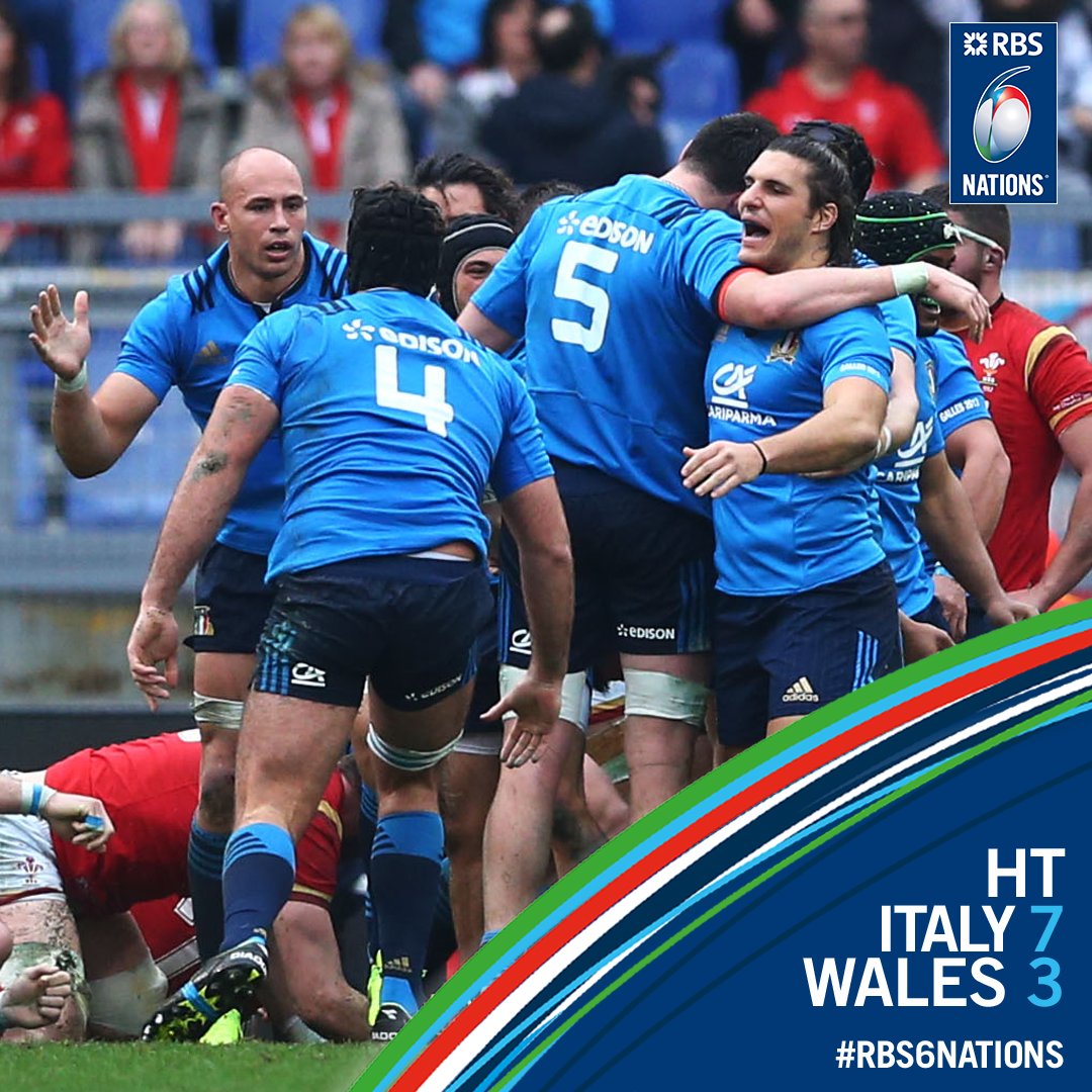 SixNationsRugby's tweet photo. Now breathe! 

@Federugby hold a slender HT lead over @WelshRugbyUnion 

https://t.co/Ktl7atmvaA
#ITAvWAL
#RBS6Nations https://t.co/I8TfYOEwBm