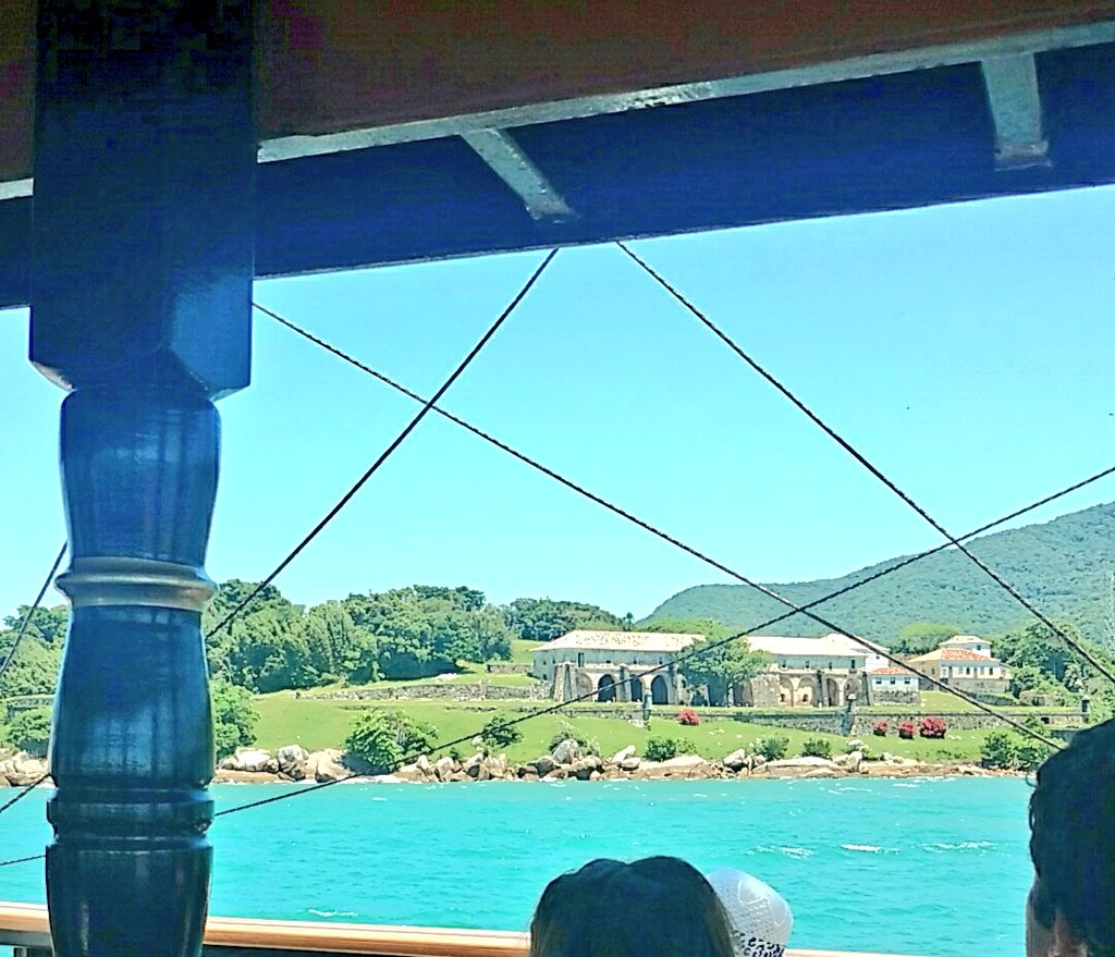 Tai_aqui's tweet photo. #IlhaDeAnhatomirim 🏝
#FortalezaDeSantaCruz 🏚
#ScunaSul #CorsarioNegro 🚢
#Floripa #Fpolis #IlhaDaMagia 🌌 https://t.co/LuxfGiYgLE