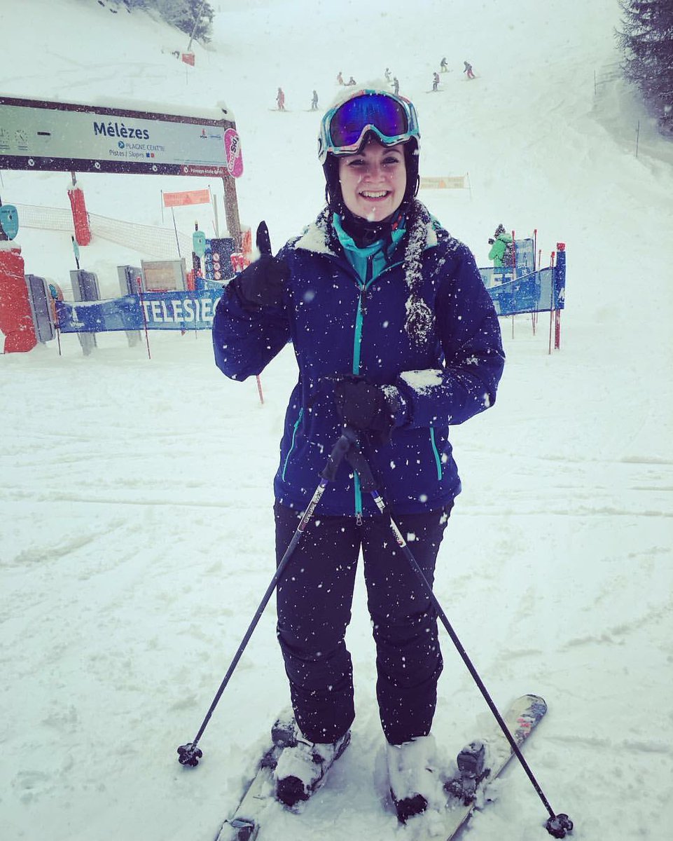 RachaelLowton's tweet photo. @MichelleSVMS thanks Michelle x 😊😊, it's so beautiful here, v lucky! We survived the first day with no broken bones😂#hooray 👏 #champerstime🍾 https://t.co/dwg5ACCgZG