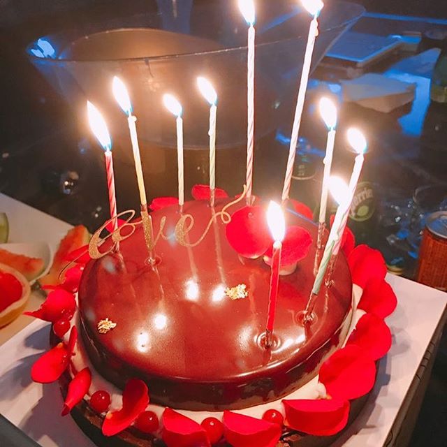Happy first birthday a guy who has 3 birthdate in a year   Only lee hongki 