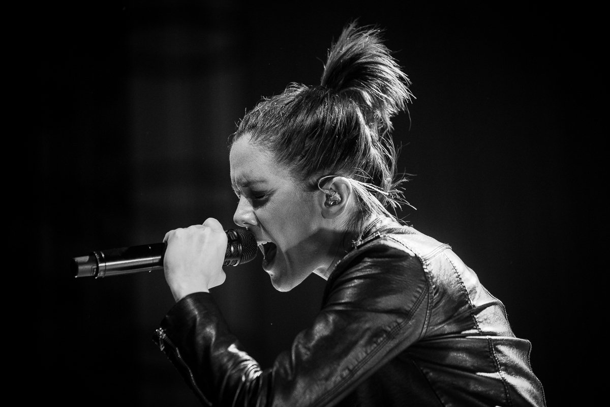 We love <a href="/teganandsara/">Tegan and Sara</a> to death <3 Mehr #Fotos: bit.ly/2kGHBdz  #teganandsara #loveyoutodeath #live <a href="/mqwien/">MQ – MuseumsQuartier Wien</a>