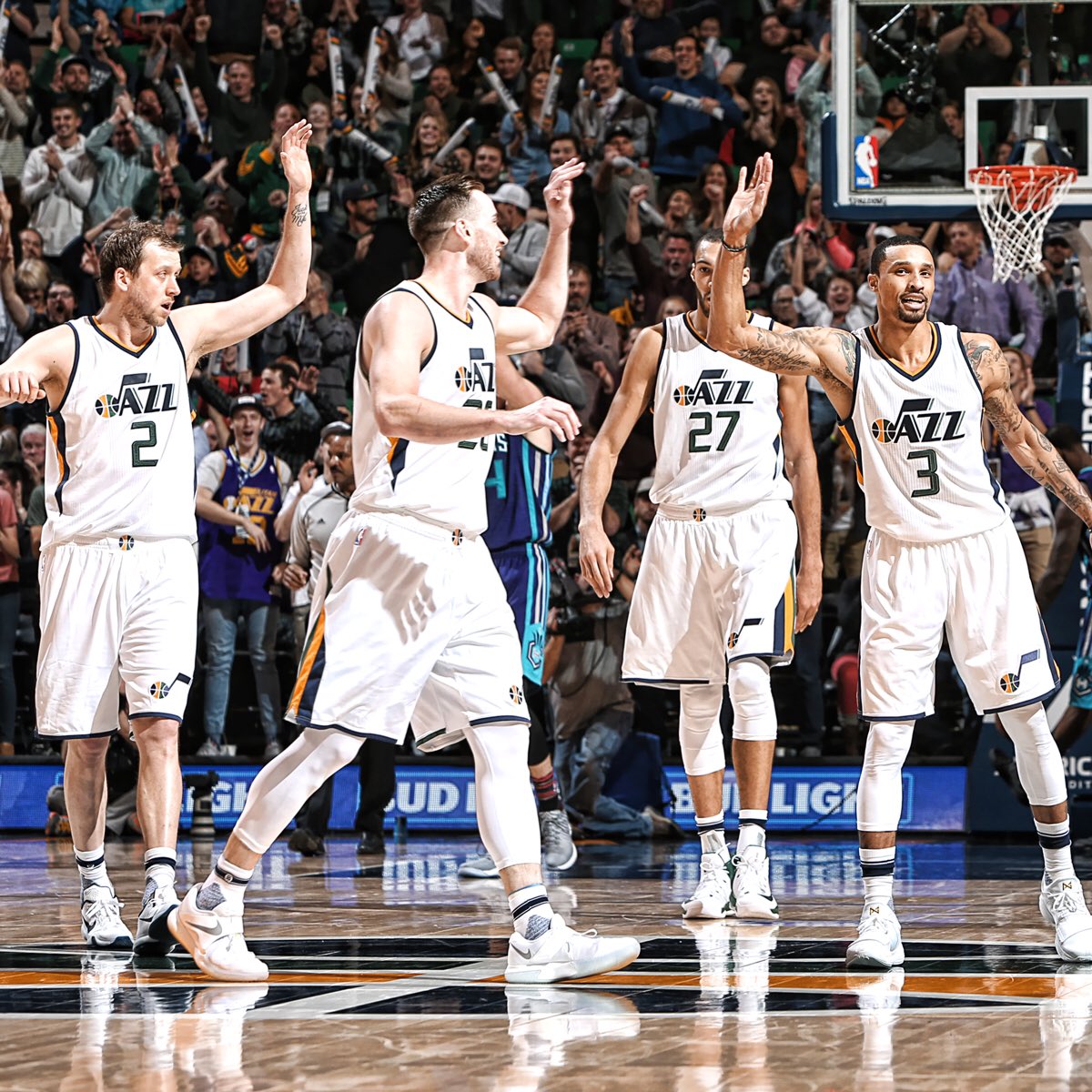 We woke up like this...  #TakeNote https://t.co/cdcxq6mUEE