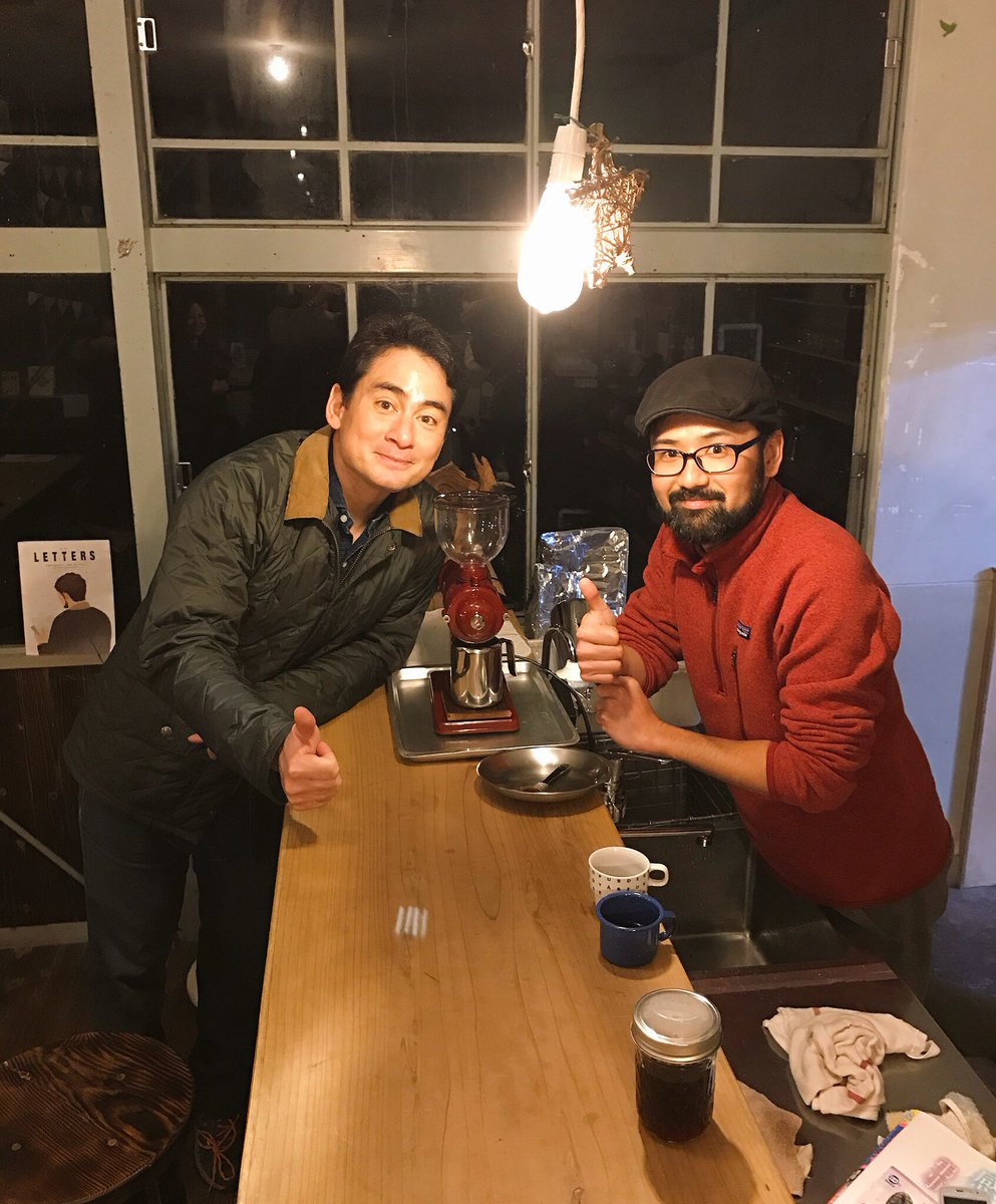 kennoguchi0821's tweet photo. 明日は徳島大学医学部と徳島医学会にて講演会。トレーニング（トレーナー）の皆さんと徳島プチ旅行。最後は皆さん酔っ払いでしたね〜。久々の息抜きになりました。明日は頑張るぞ〜。二日酔いになりませんようにアーメン。 https://t.co/F3QAVXG9R1