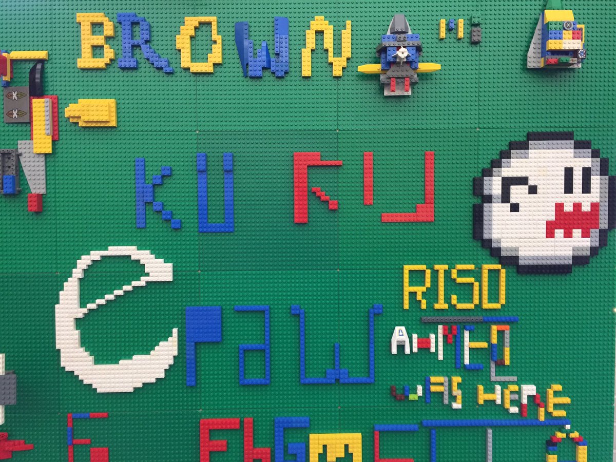 hackatbrown's tweet photo. So many awesome Lego creations on our Lego wall! #hackatbrown π» https://t.co/JpuTonBFK3