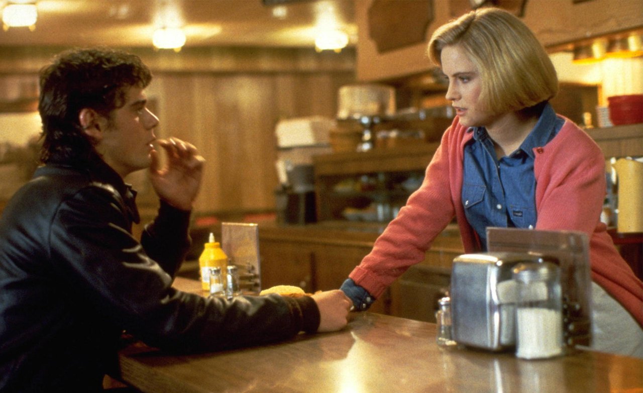 Happy 55th birthday to Jennifer Jason Leigh: 

Which of her films is your favorite? 