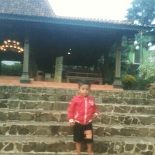 FrooName's tweet photo. Anak e lali...angel kids ..theo el vaaro https://t.co/QNdP2yYUN5