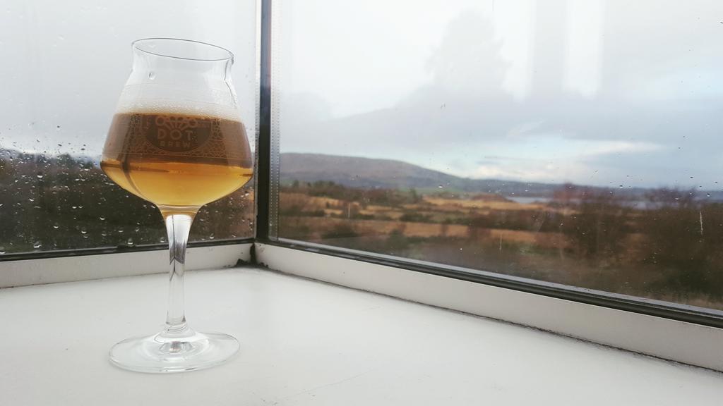 DOT_Brew's tweet photo. What Sundays are made for! #irishcraftbeer #prettyliquid #beerireland #dotbrew #realireland #bliss https://t.co/Ju1UdI2n6N