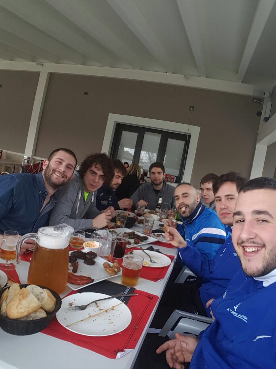 PintasdelPinta's tweet photo. Celebrando la décima #10 #pasitoapasito #TheOrangeSquad https://t.co/M1pT6RBXPu