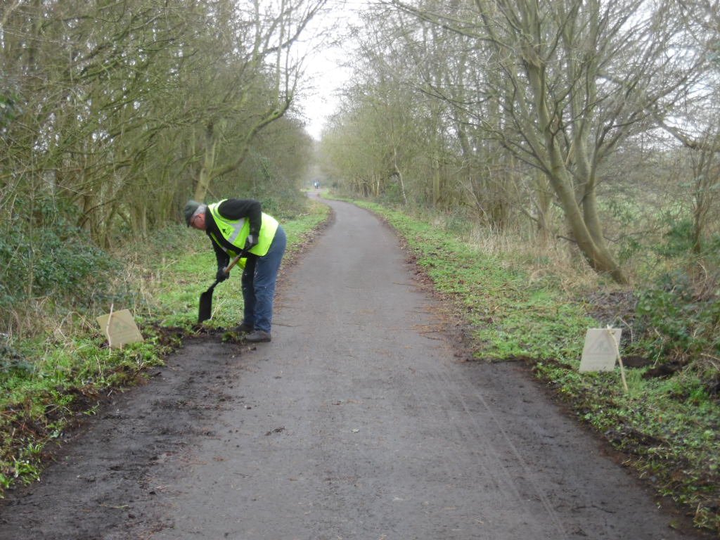 DaveF63's tweet photo. A good few hours today with @SustransSW works party, path widening &amp; bramble clearance on the B2B railway path. @CycleBath @lovethepath https://t.co/oF8TERPL7X