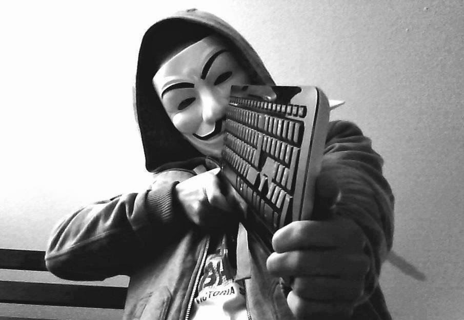 guruba008's tweet photo. Anonymous hacker breached Freedom Hosting II and taken down 10,613 .onion sites https://t.co/Dksynkeywq https://t.co/s9GyYFEEMb