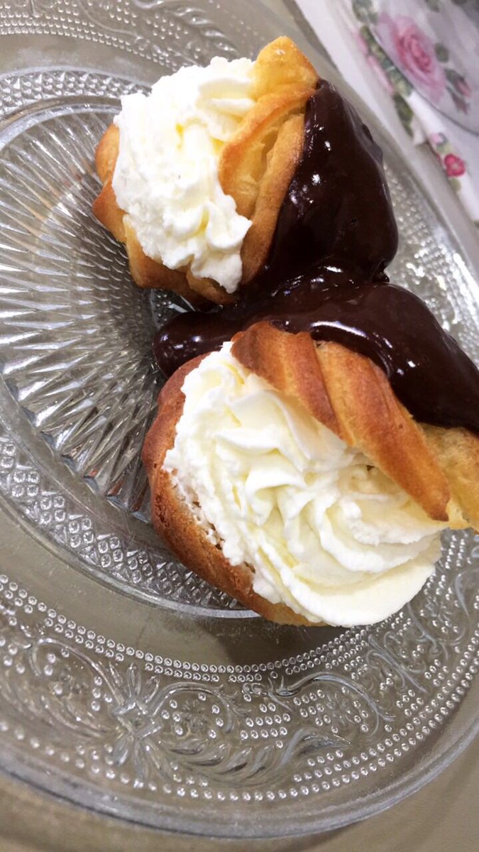 Ca_la_Paquita's tweet photo. #Profiterols
Elaboració pròpia #calapaquitacampdevànol al natural... exquisits!! 😋😋😋 https://t.co/YcuzWB63oC
