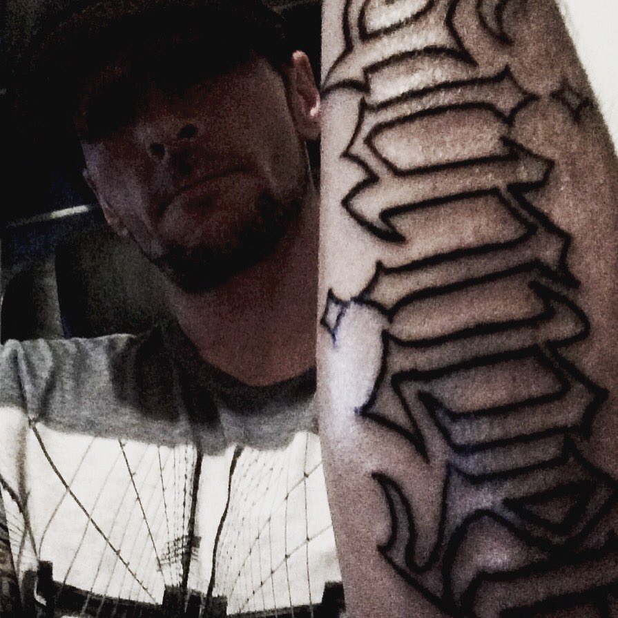 wangchambers's tweet image. 