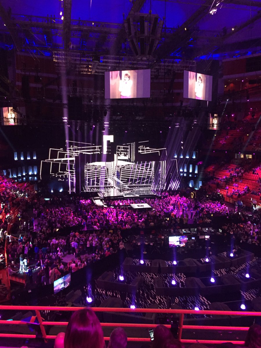 Toffset's tweet photo. Tb till Eurovision 2016✨ https://t.co/5eZmV4o5TK