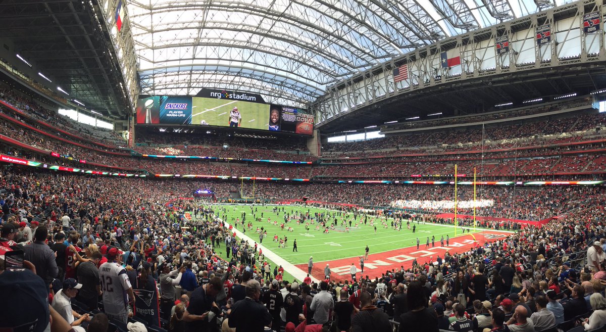 richiclark's tweet photo. Desde Houston, preparado para la vivir la Superbowl. Vaya experiencia https://t.co/SH9q66d9DL