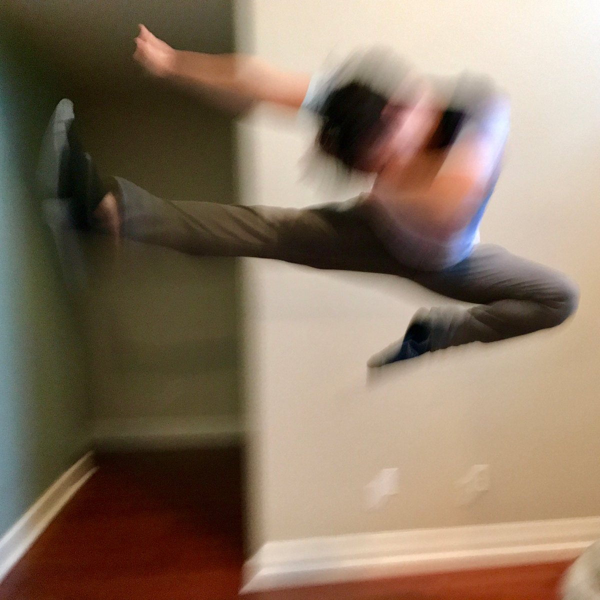 markiplier's tweet image. IM SORRY