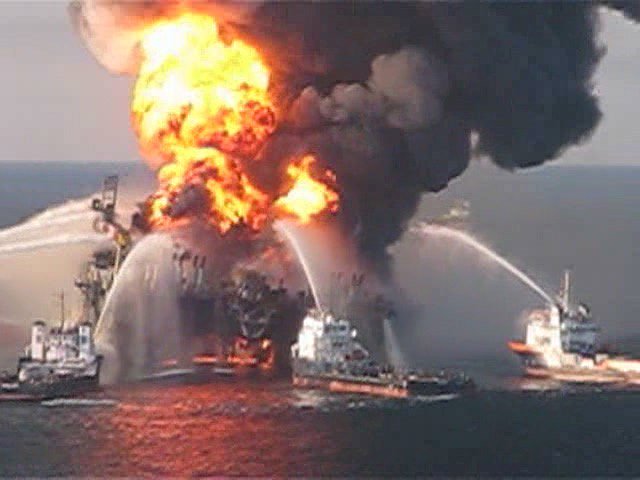 SustainableRoss's tweet image. THIS WED 2/8 at Noon or 7 pm Deepwater Horizon - February Movie sustainablerossmoor.org/deepwater-hori…  DOWN WITH #FossilFuels