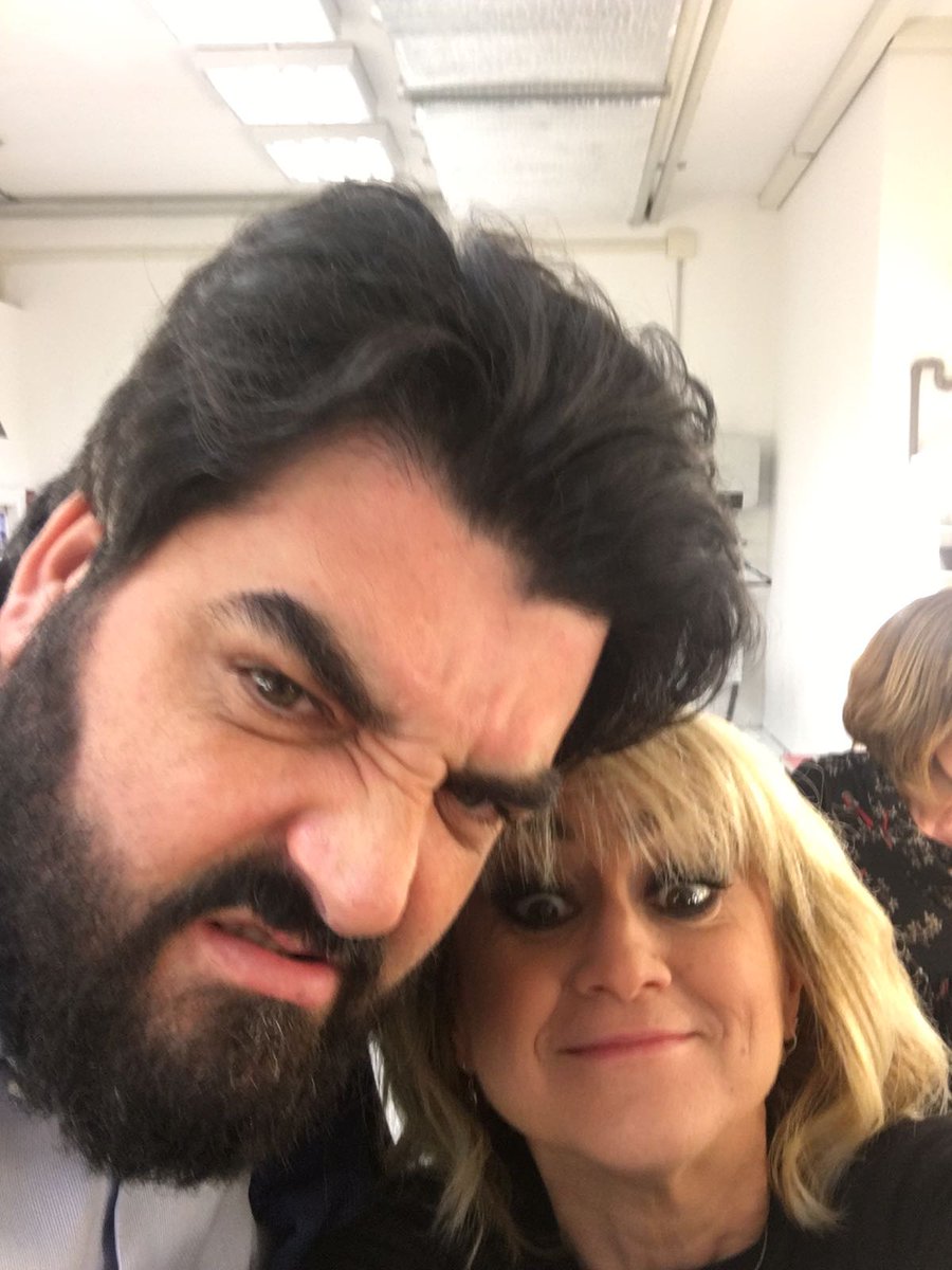 lucianinalitti's tweet photo. Mito. Un incrocio tra un autoarticolato e un figo pazzesco @Antoninochef #chetempochefa #backstage #atrapoco https://t.co/FRMj10Vgf3