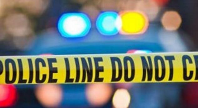 Man fatally shot after pulling over to fix car bit.ly/2kHrD2U https://t.co/PDiR9SYQPh