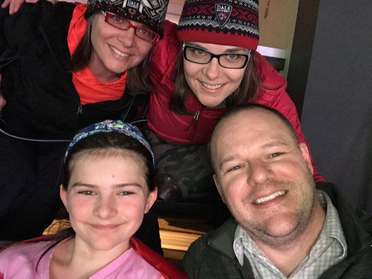 ArsenaultTj's tweet photo. Daughter's first @CanadiensMTL game.
#habselfie https://t.co/JMxms6Fezu