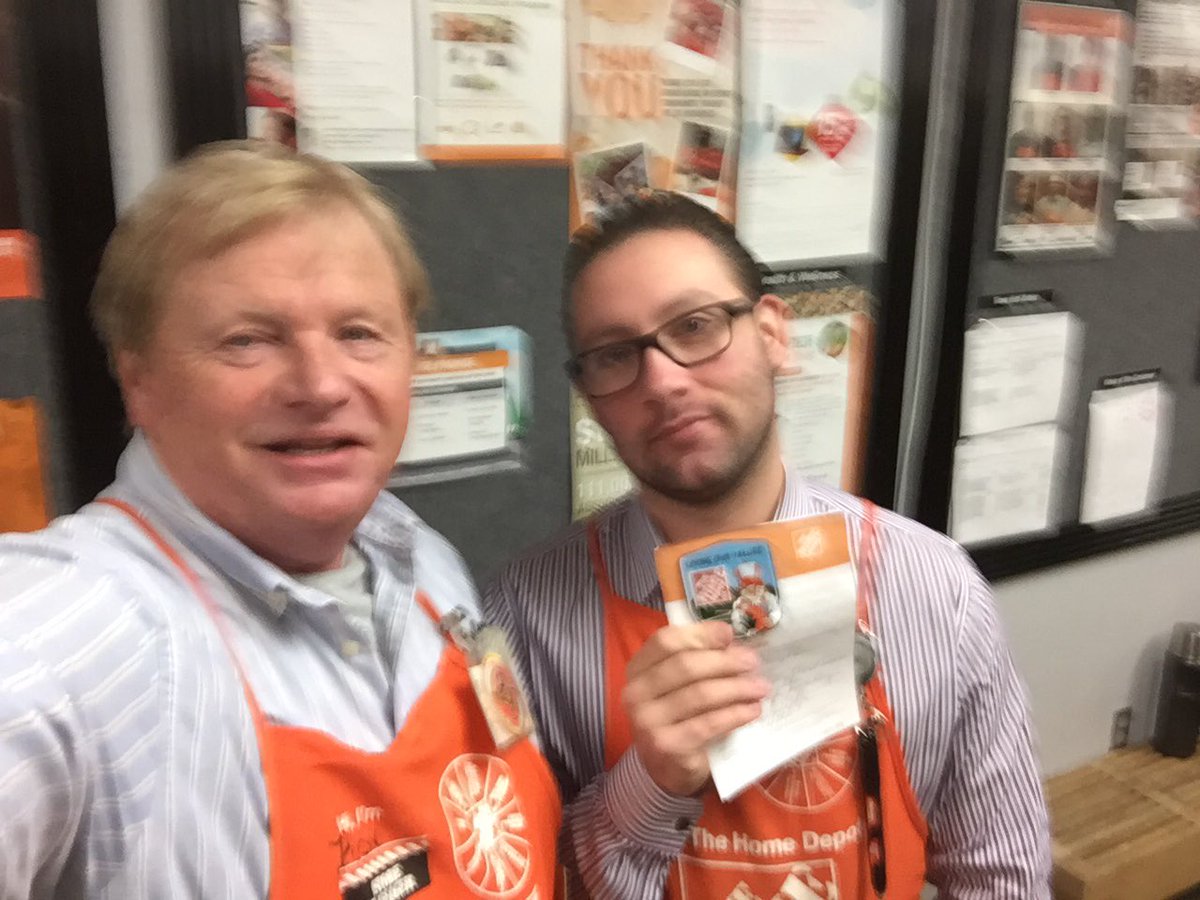 SehlRon's tweet photo. Congrats to Ben DS of the month @angeladillon20 https://t.co/VkK02dNmz6