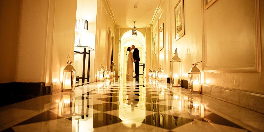 BridesinFrance's tweet photo. Your story beautifully told by @ImagesbyKerry #wedding #photography ... https://t.co/VbDQneM5XH https://t.co/4S2tylZy27